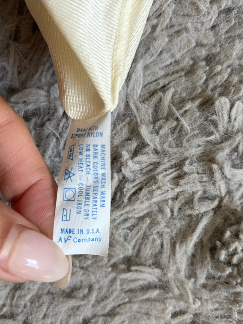 NWT Vanity Fair Cream Satin feel Half Slip with Lace Hem Vintage Size Large